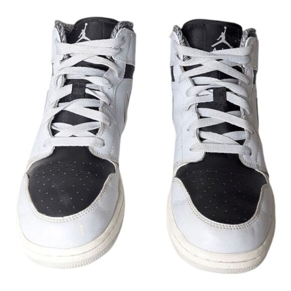 NIKE Air Jordan 1 Retro Mid "Platinum Metallic Silver" Sneakers Size 7Y/8.5 - Picture 4 of 9